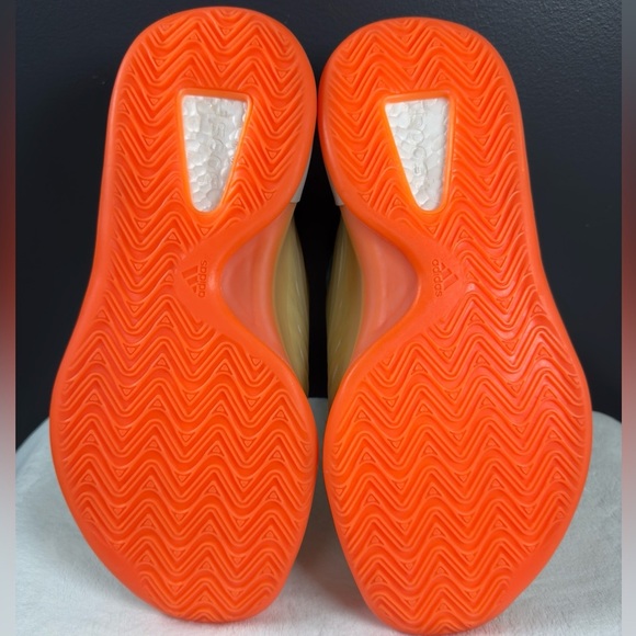 Yeezy Quantum ‘Hi-Res Coral’ | Size 11M | VNDS - Picture 11 of 16